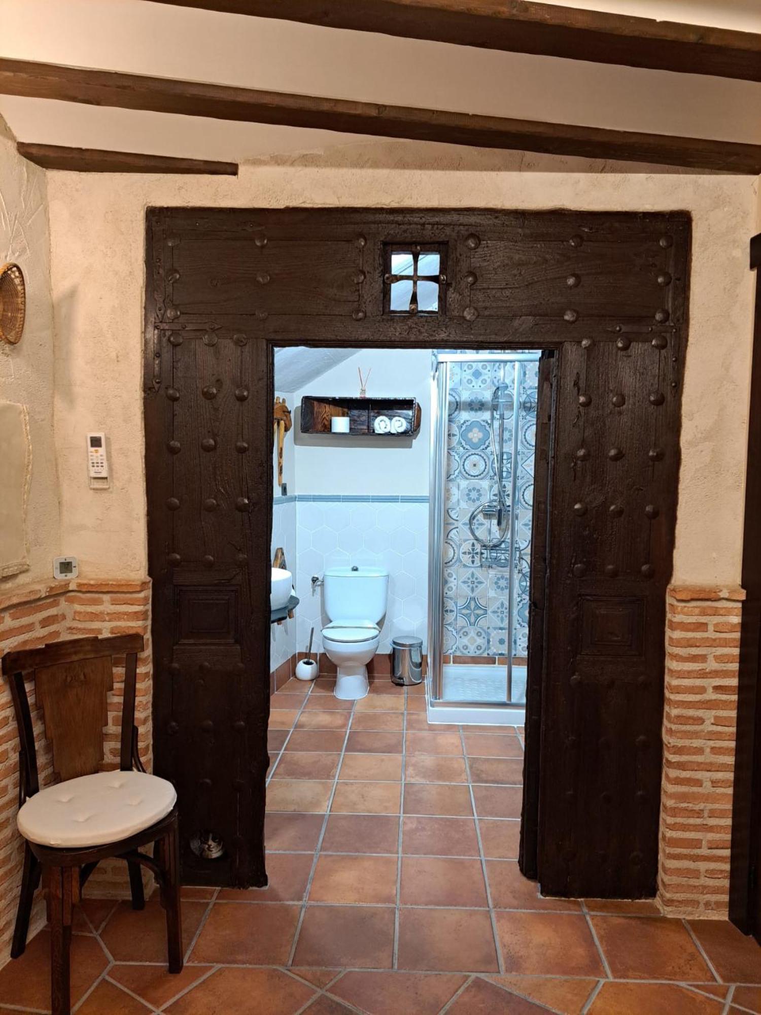 Casa Rural La Bodega, Ofrece Cata De Vino Gratis Horche Exterior photo