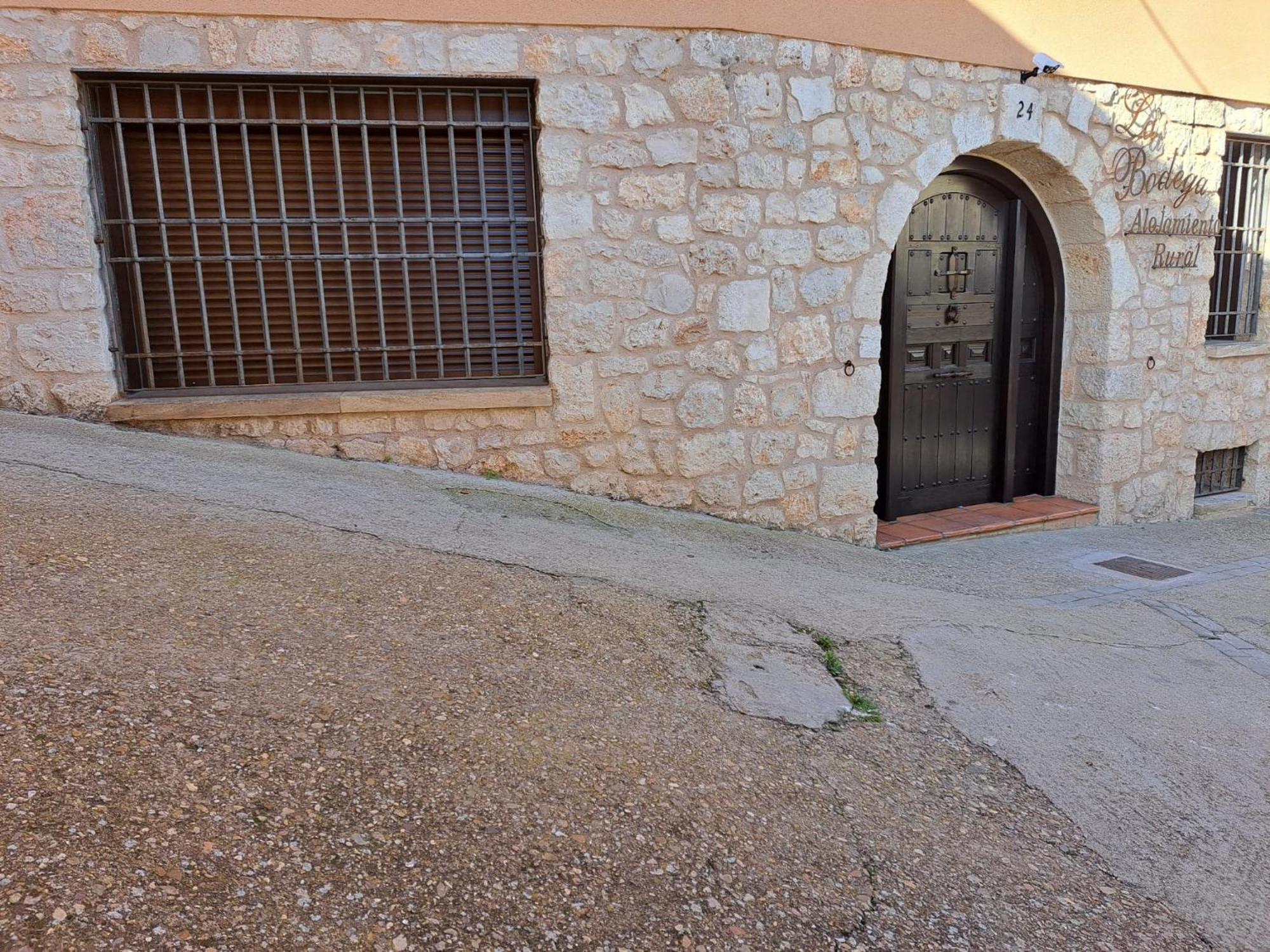 Casa Rural La Bodega, Ofrece Cata De Vino Gratis Horche Exterior photo