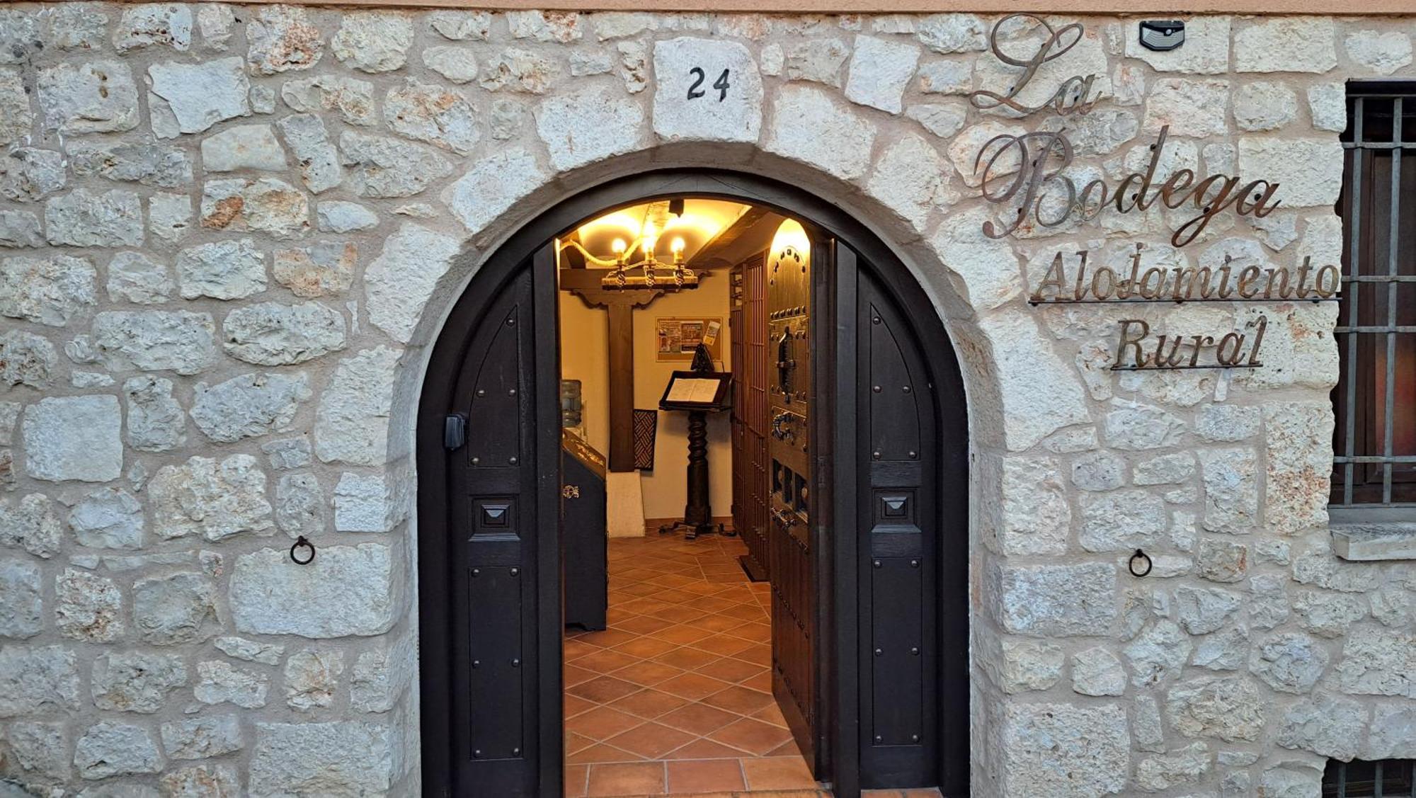 Casa Rural La Bodega, Ofrece Cata De Vino Gratis Horche Exterior photo