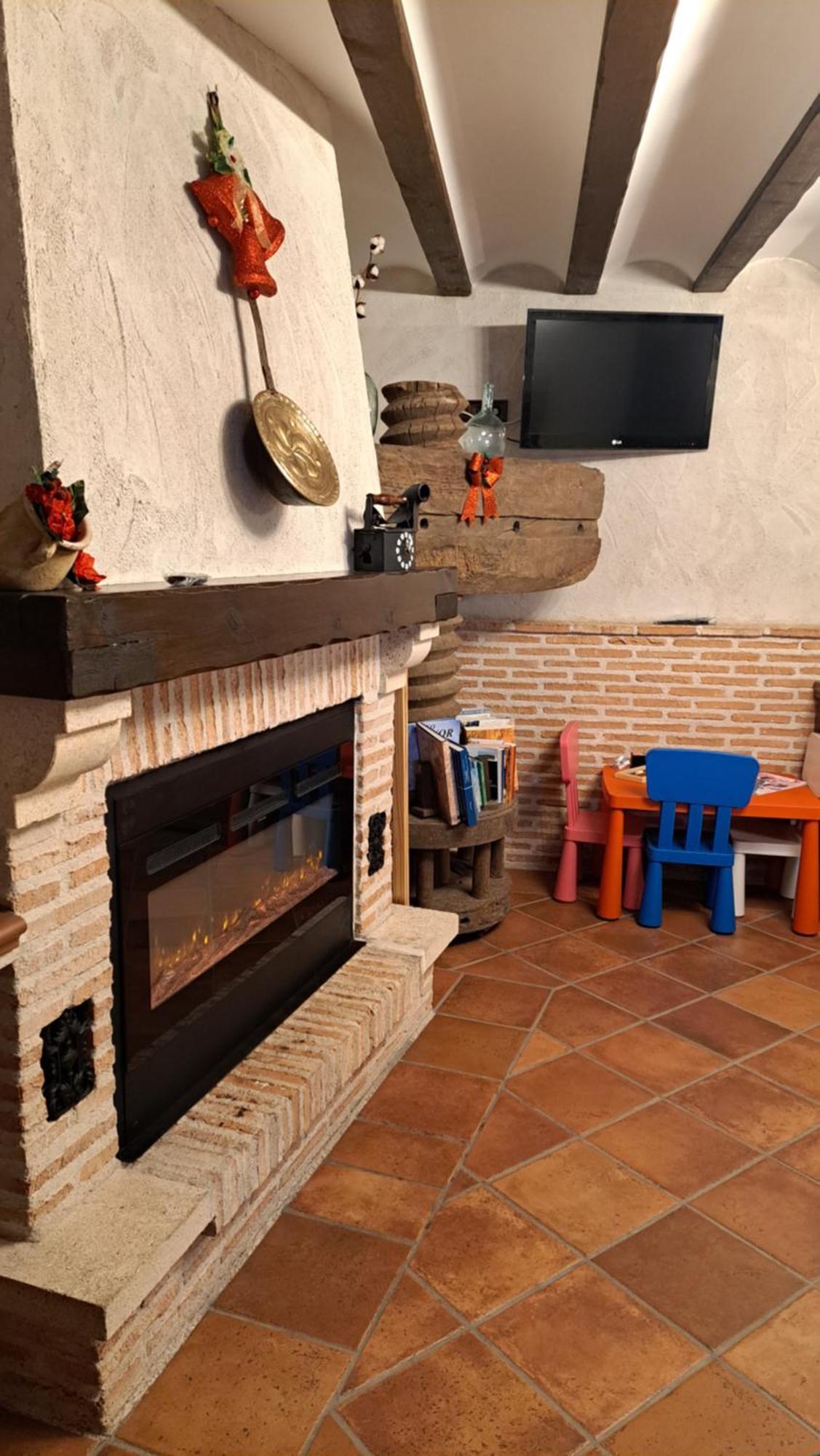 Casa Rural La Bodega, Ofrece Cata De Vino Gratis Horche Exterior photo